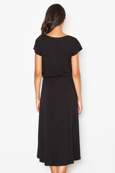 Asymetryczna sukienka wiązana w pasie w czarnym kolorze