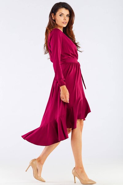 Asymetryczna wiskozowa sukienka w bordowym kolorze