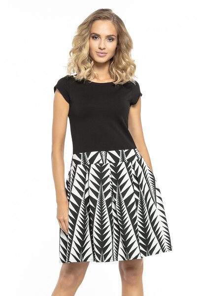 Wzorzysta wizytowa sukienka