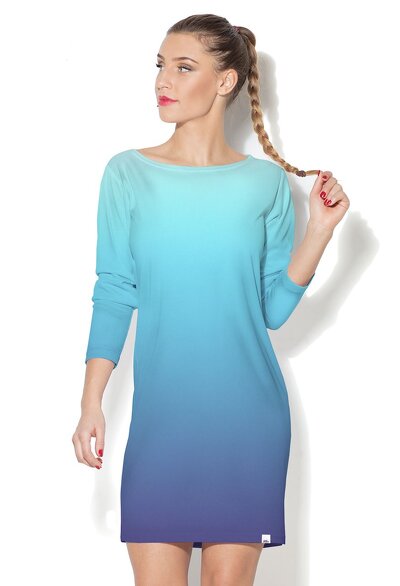 Niebiesko-szafirowa sukienka