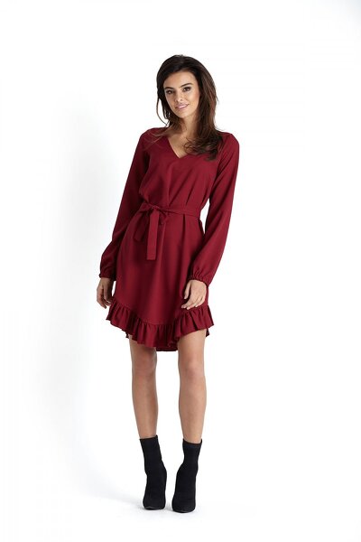 Bordowa sukienka w stylu boho o luźnym fasonie