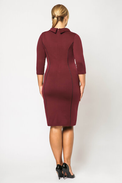 Bordowa elegancka sukienka z ozdobnym kołnierzem