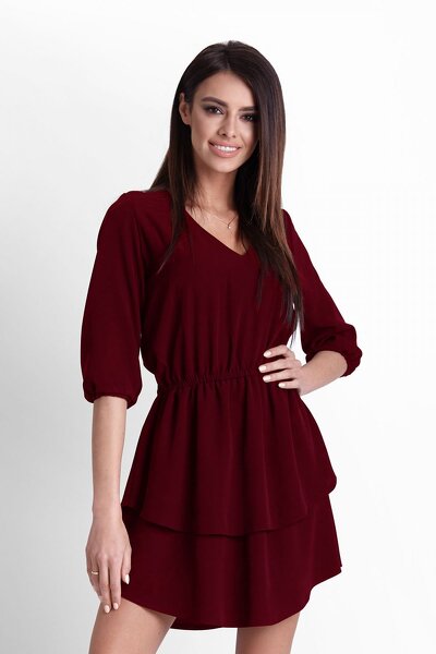 Bordowa sukienka z dekoltem w kształcie litery V