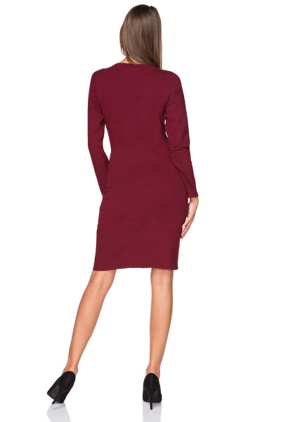 Bordowa sukienka z kopertowym dekoltem