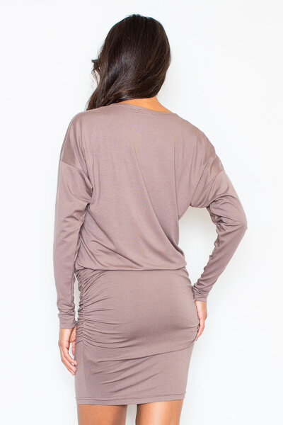 Brązowa sukienka z marszczeniem