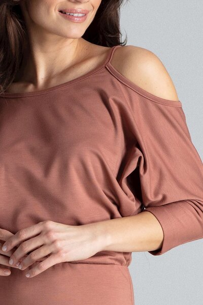 Sukienka midi z rozcięciem po jednej stronie w brązowym kolorze