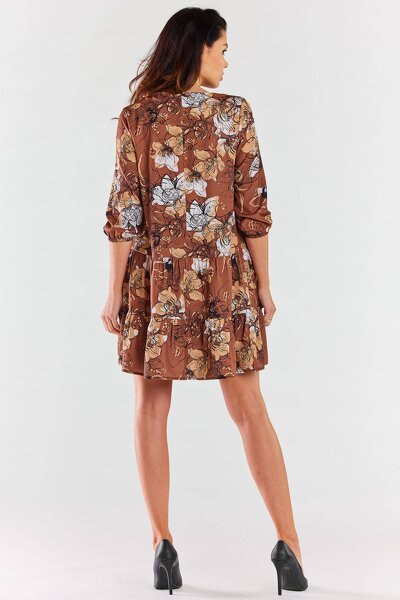 Brązowa wzorzysta sukienka midi z rękawem 3/4
