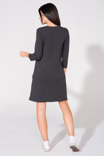 Sportowa ciemno szara sukienka z lekkim rozcięciem z przodu