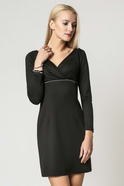 Czarna sukienka mini z kopertowym dekoltem