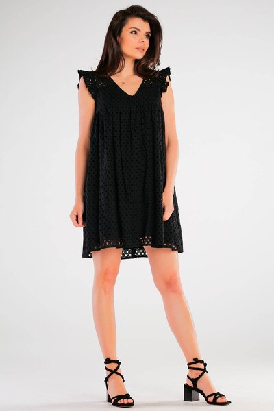 Czarna ażurowa sukienka mini z podszewką