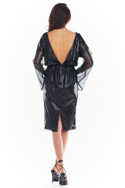Czarna cekinowa sukienka z dekoltem na plecach