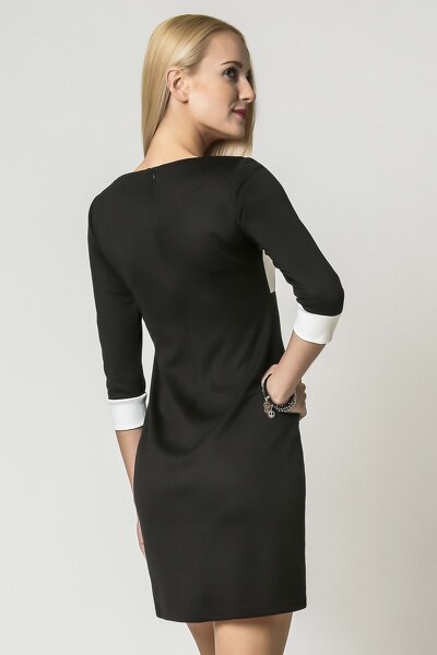 Biało czarna sukienka koktajlowa z rękawem 3/4