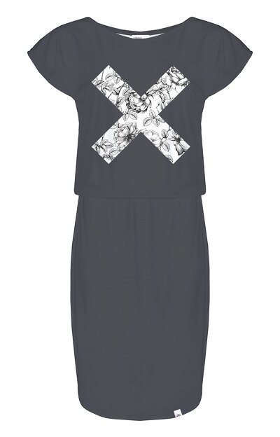 Czarna sukienka z ozdobą na dekolcie