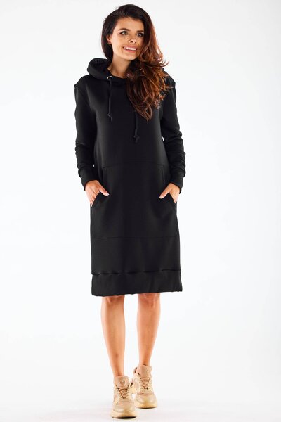 Czarna sportowa sukienka o fasonie bluzy z kapturem
