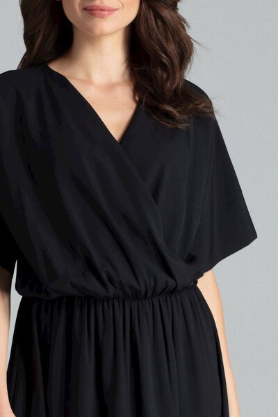 Czarna długa sukienka z rozcięciami