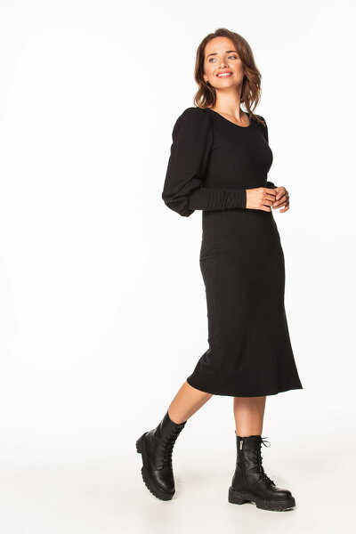 Czarna sukienka midi z rękawami typu bufka