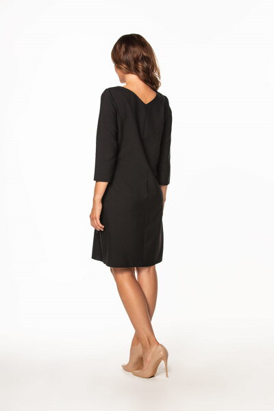 Czarna sukienka midi z wiązaniem z boku