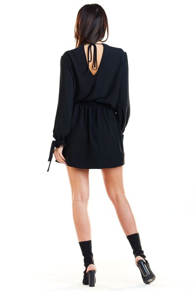 Czarna sukienka mini w stylu boho