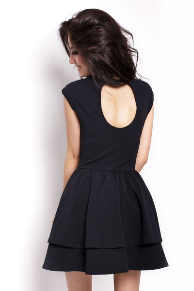 Czarna sukienka mini z podwójną falbanką na dole