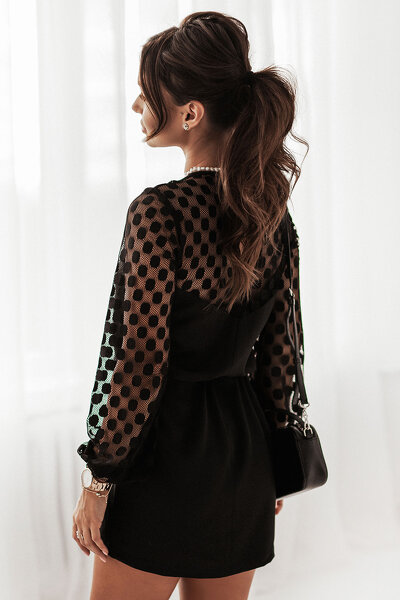 Czarna sukienka mini z siateczką w grochy