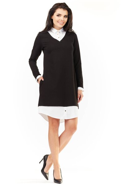 Czarna sukienka o luźnym fasonie z kołnierzykiem