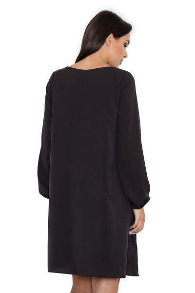 Luźna trapezowa sukienka w czarnym kolorze