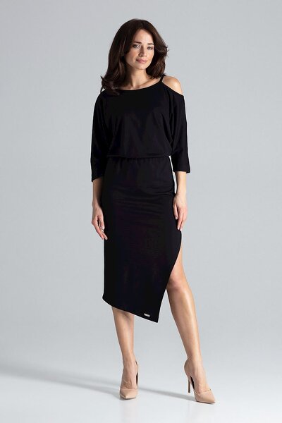 Sukienka midi z rozcięciem po jednej stronie w czarnym kolorze
