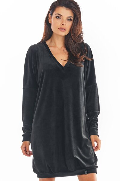 Czarna welurowa sukienka z dekoltem w serek