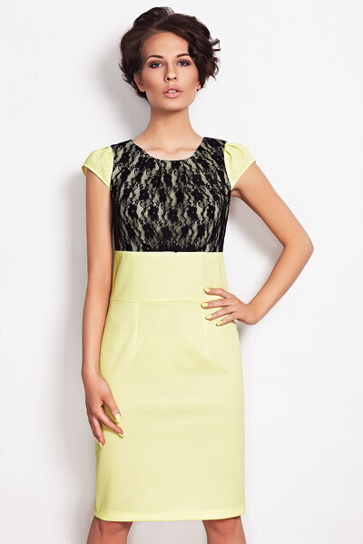 Żółta dopasowana sukienka z koronką