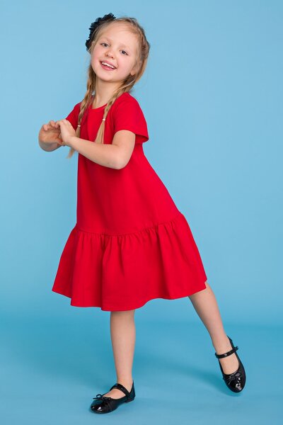 Czerwona sukienka z falbaną