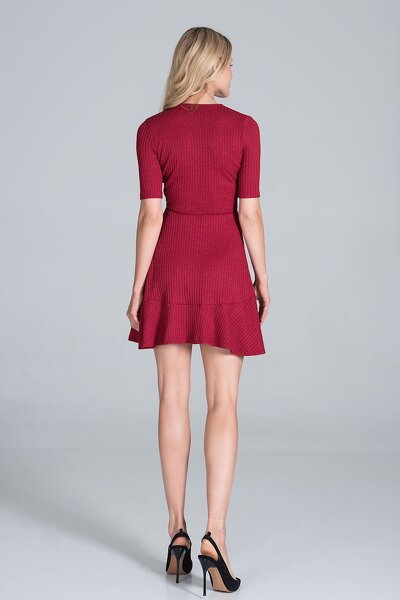 Czerwona sukienka mini z prążkowej dzianiny
