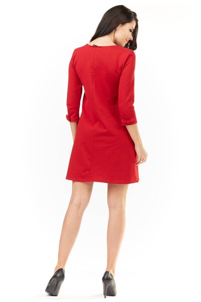 Czerwona trapezowa sukienka mini z ozdobną kokardką