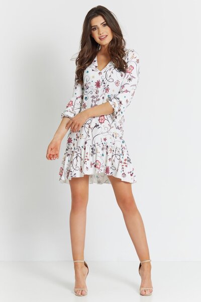 Delikatna i zwiewna sukienka w stylu boho