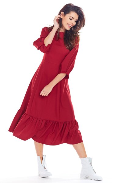 Długa bordowa sukienka o luźnym fasonie