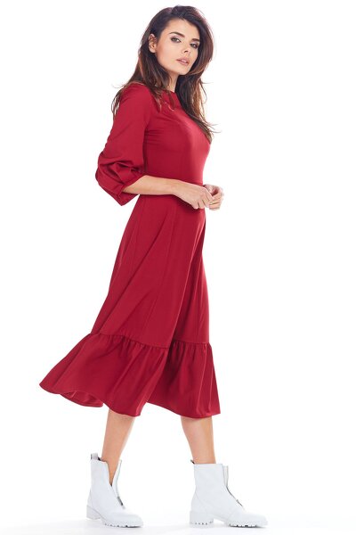 Długa bordowa sukienka o luźnym fasonie