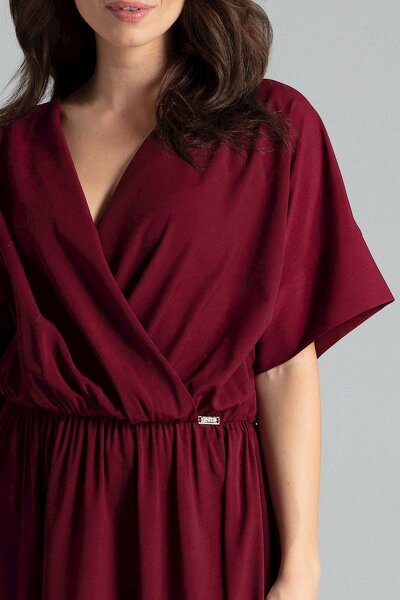 Bordowa długa sukienka z rozcięciem