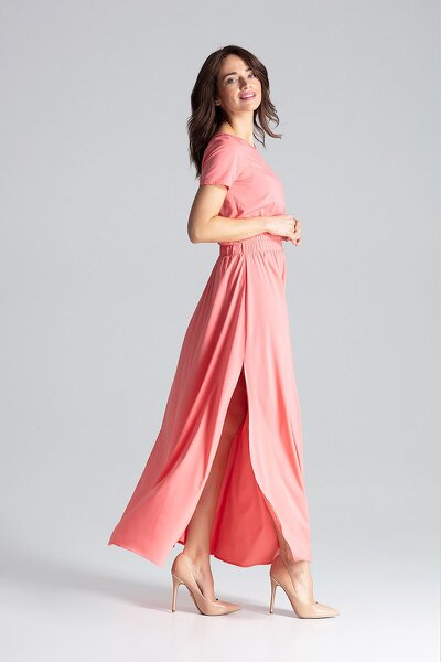 Koralowa długa sukienka z rozcięciem
