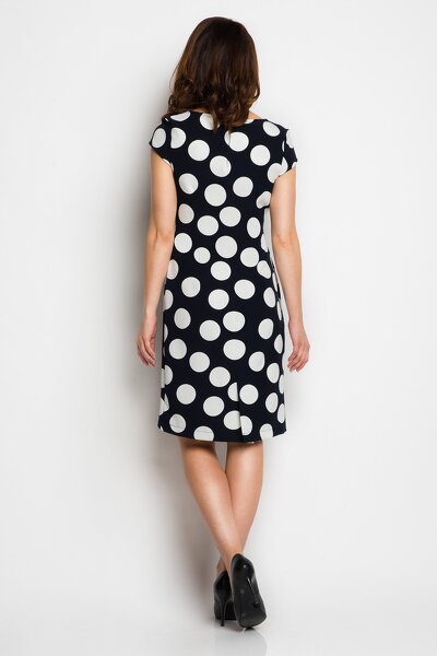 Dopasowana sukienka midi o ołówkowym fasonie