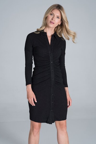 Dopasowana czarna sukienka midi  z kołnierzykiem