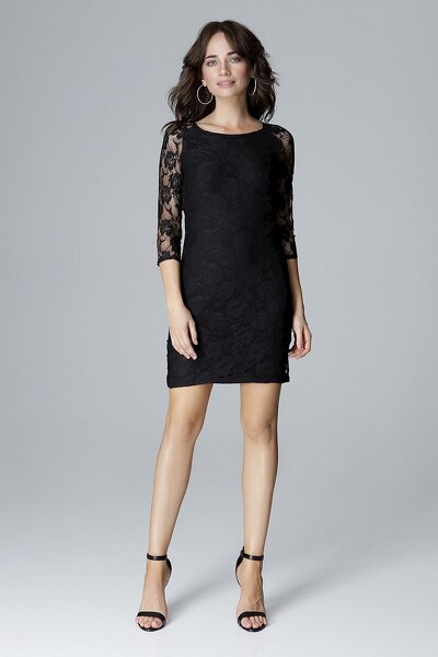 Koronkowa sukienka z odkrytymi plecami