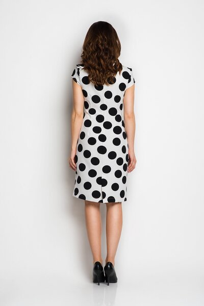 Dopasowana sukienka midi o ołówkowym fasonie