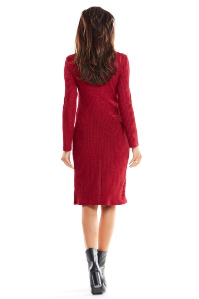 Dzianinowa sukienka w bordowym kolorze