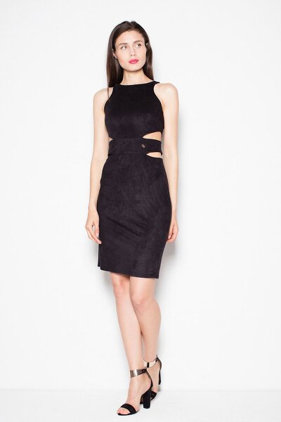 Czarna zamszowa sukienka z wcięciami w talii