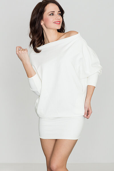 Sukienka typu nietoperz w kolorze ecru