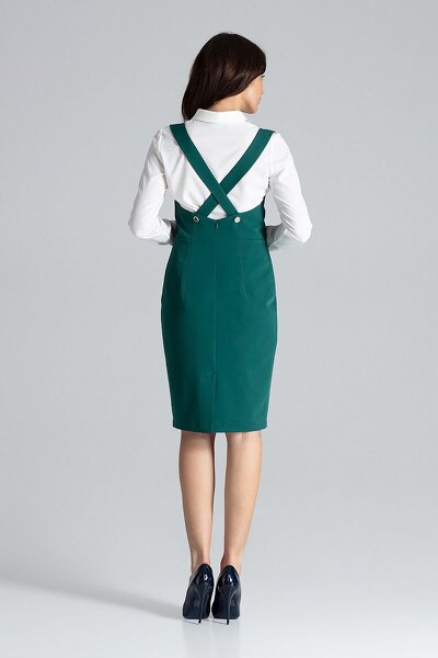 Zielona sukienka z odkrytymi plecami