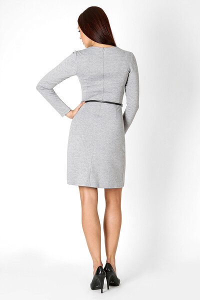 Popielata sukienka z paskiem i ozdobnymi zamkami