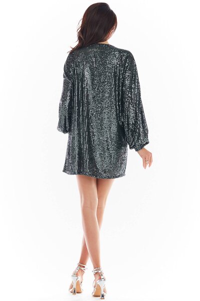 Grafitowa cekinowa sukienka o luźnym fasonie i długości mini