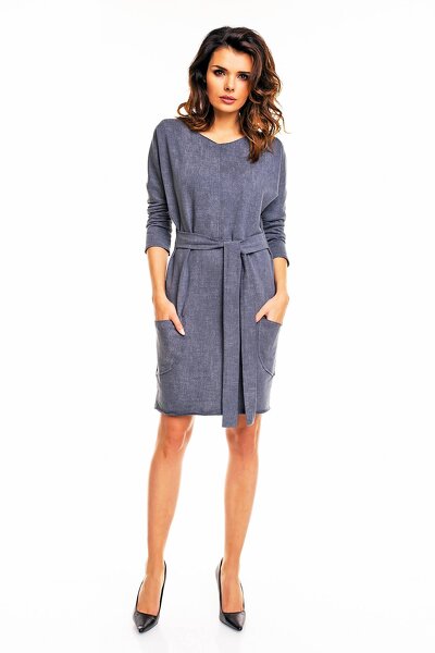 Grafitowa sukienka midi z paskiem i kieszeniami