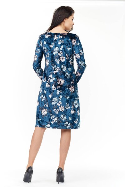 Granatowa sukienka midi o trapezowym fasonie