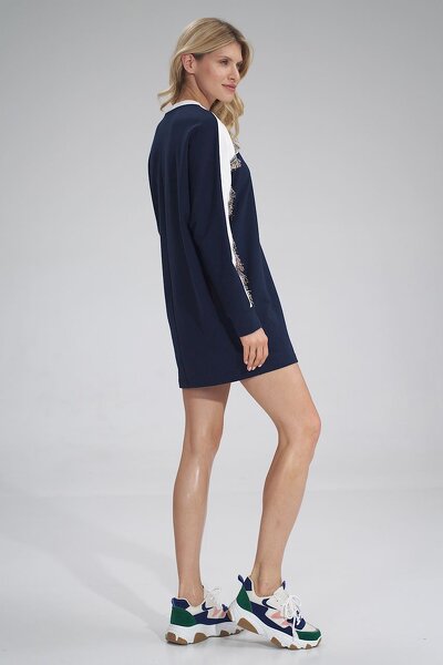 Granatowa sukienka mini o luźnym fasonie z długimi rękawami